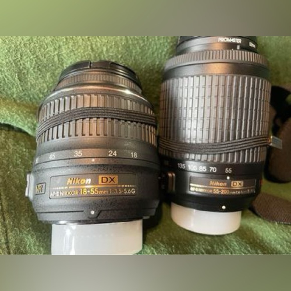 Nikon camera bundle - Picture 5 of 10